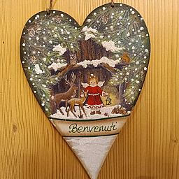 Cuore in Legno Dipinto a Mano con Angioletto Rosso e Animali del Bosco - Buon Natale