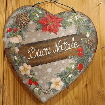 Cuore Grande in Legno Dipinto a Mano con Stelle di Natale - Buon Natale