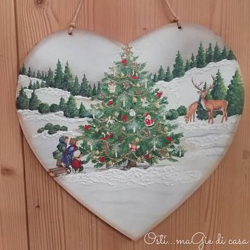 Cuore Grande in Legno Dipinto a Mano con Albero di Natale